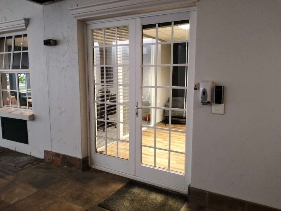 Commercial Property for Sale in Door De Kraal Western Cape